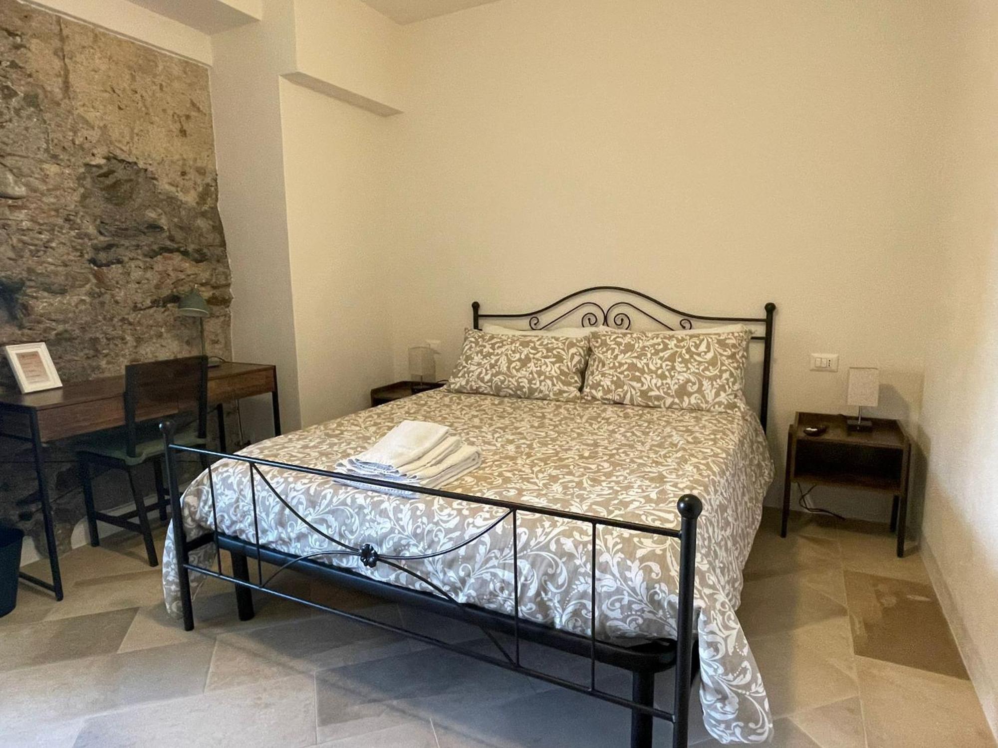 Castello D'Alcontres Guest House 3 Stelle Nizza di Sicilia Exterior foto